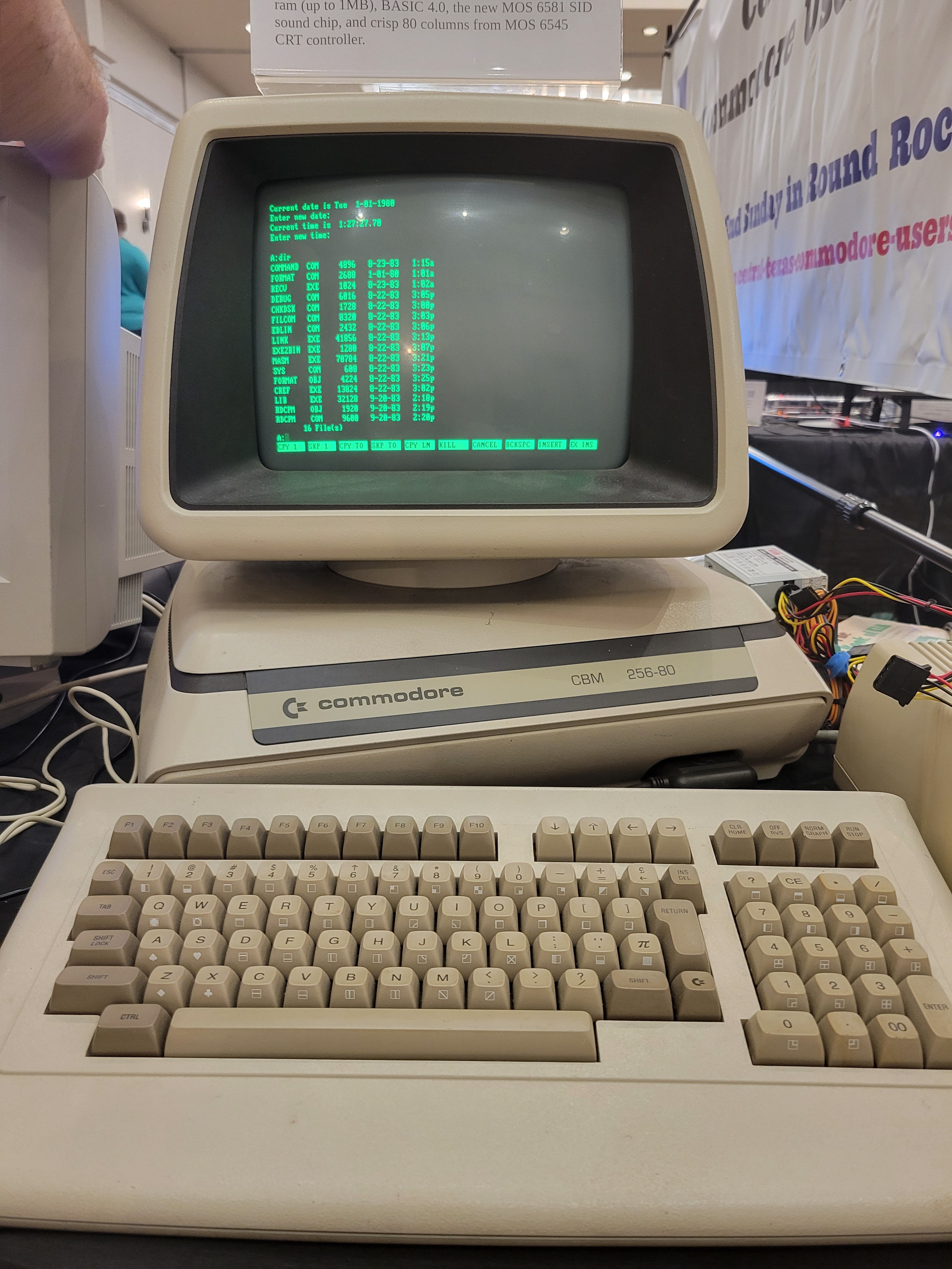 256-80-running_DOS_1.jpg