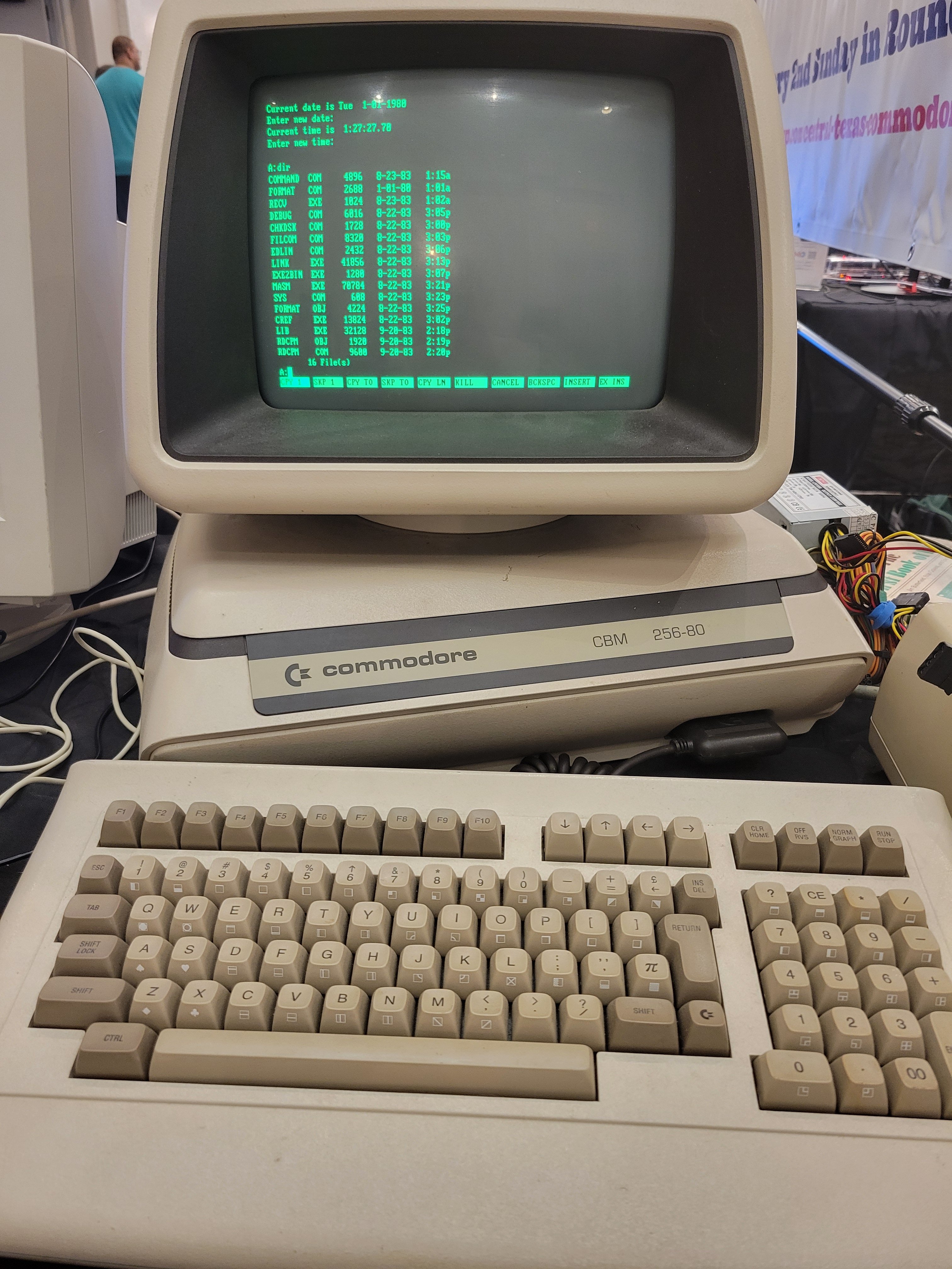 256-80-running_DOS_2.jpg