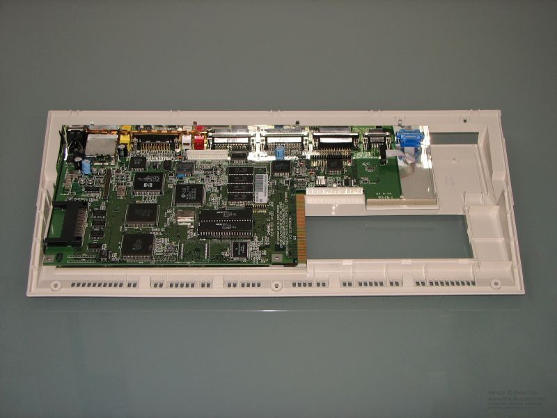 Commodore-Amiga-A-1200-HD-011-Motherboard.JPG