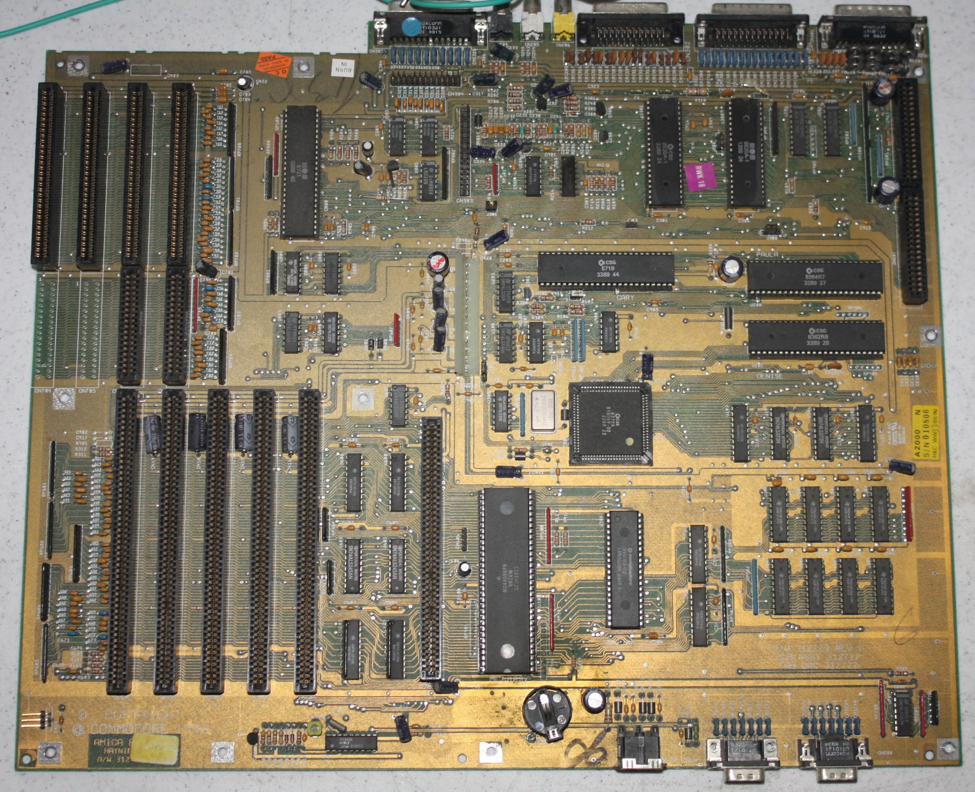 a2000motherboard2.jpg