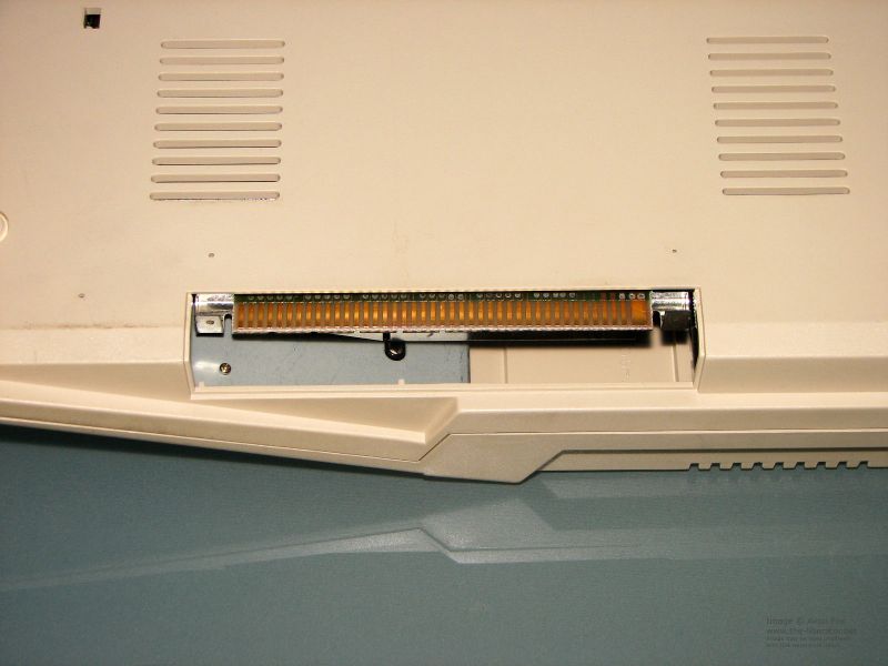Commodore-Amiga-A-500-007.JPG