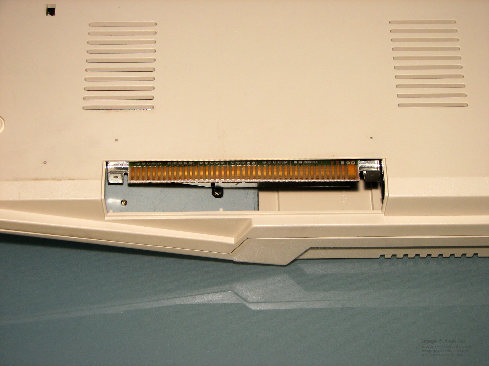 Commodore-Amiga-A-500-007.JPG