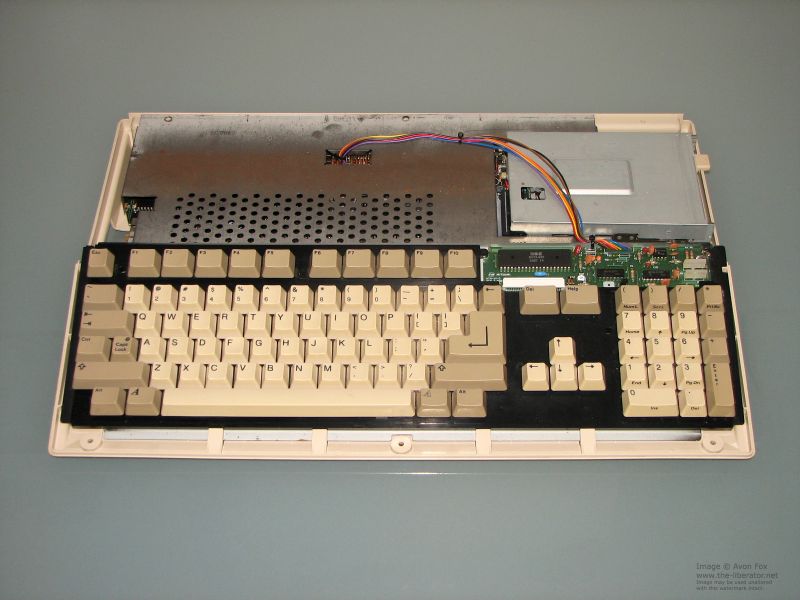 Commodore-Amiga-A-500-009.JPG