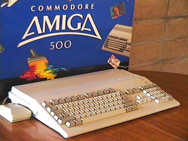 amiga500wBlueBox.jpg