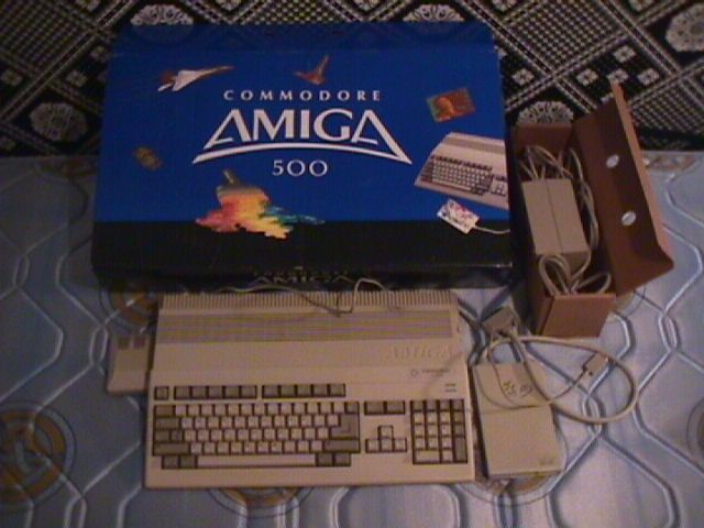 amiga500wboxNps.jpg