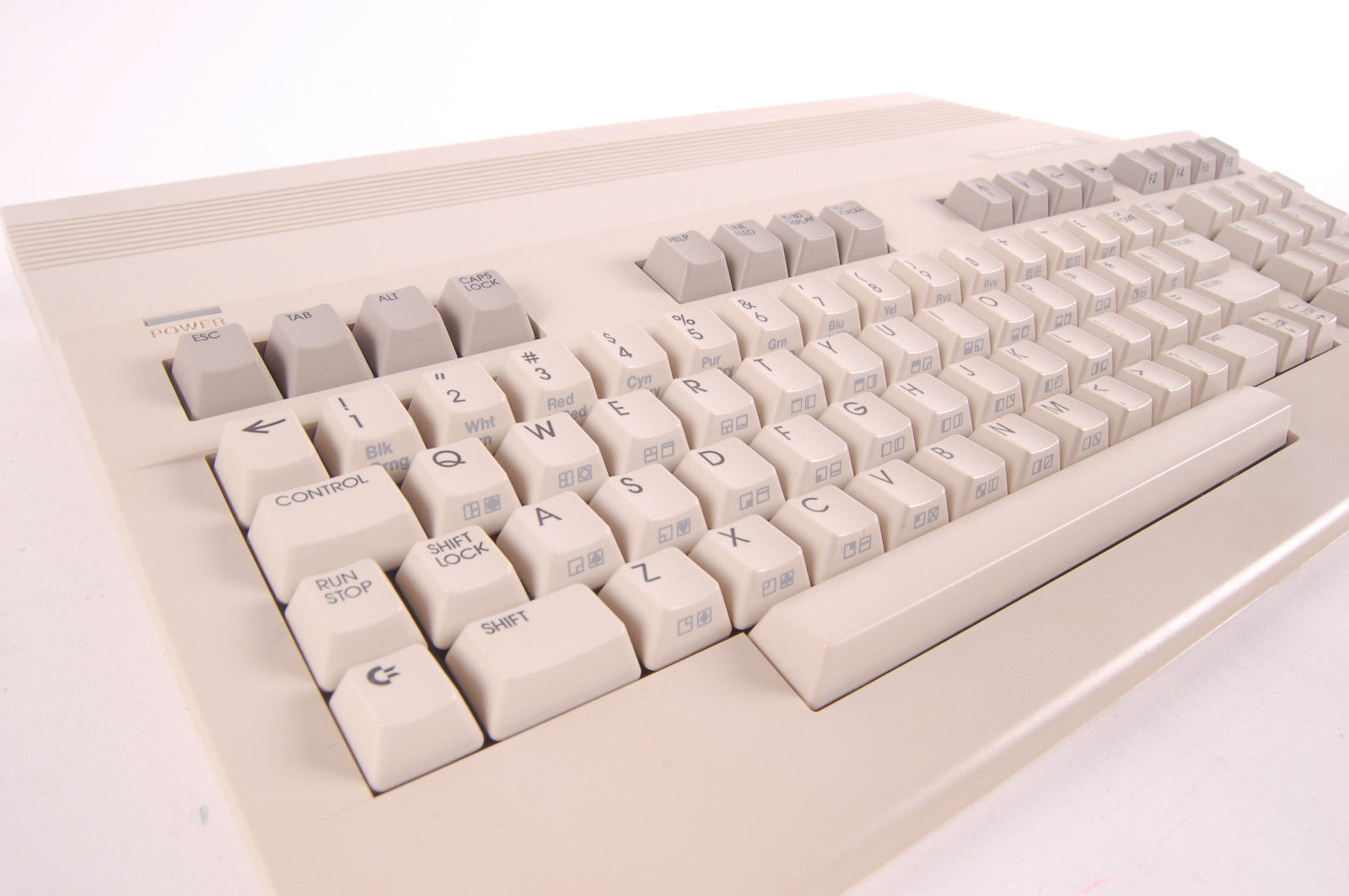 c128keyboardClose.jpg