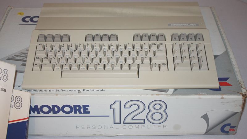 c128mineBoxPortrait2-CA1802572.jpg