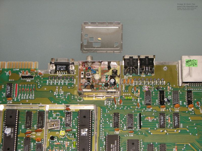 Commodore-128D-013-Motherboard.JPG