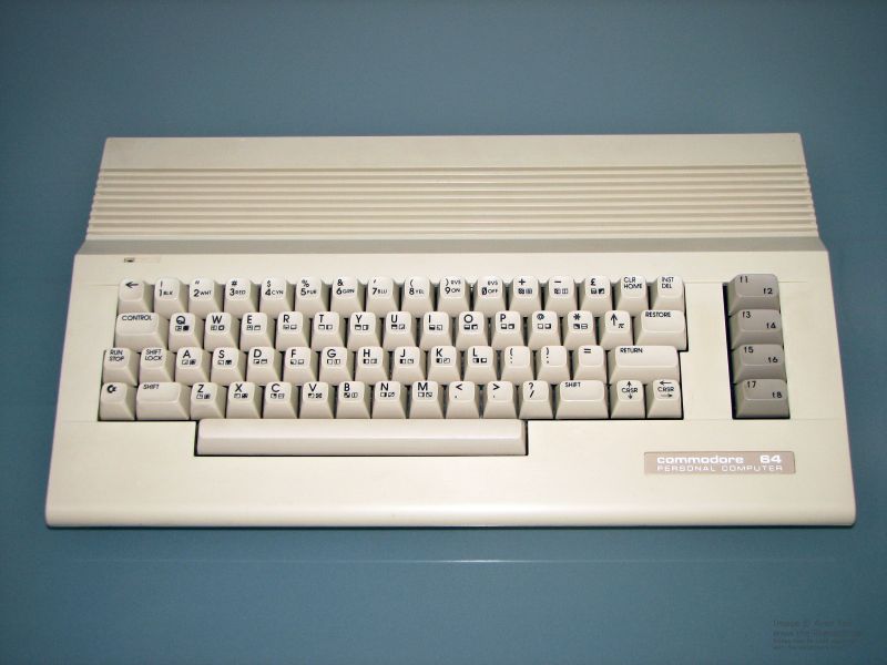 Commodore-64-White-Hong-Kong-REV-4-ver-1-001.JPG