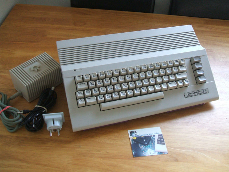 c64cCustomLabelOnTableNice4.jpg