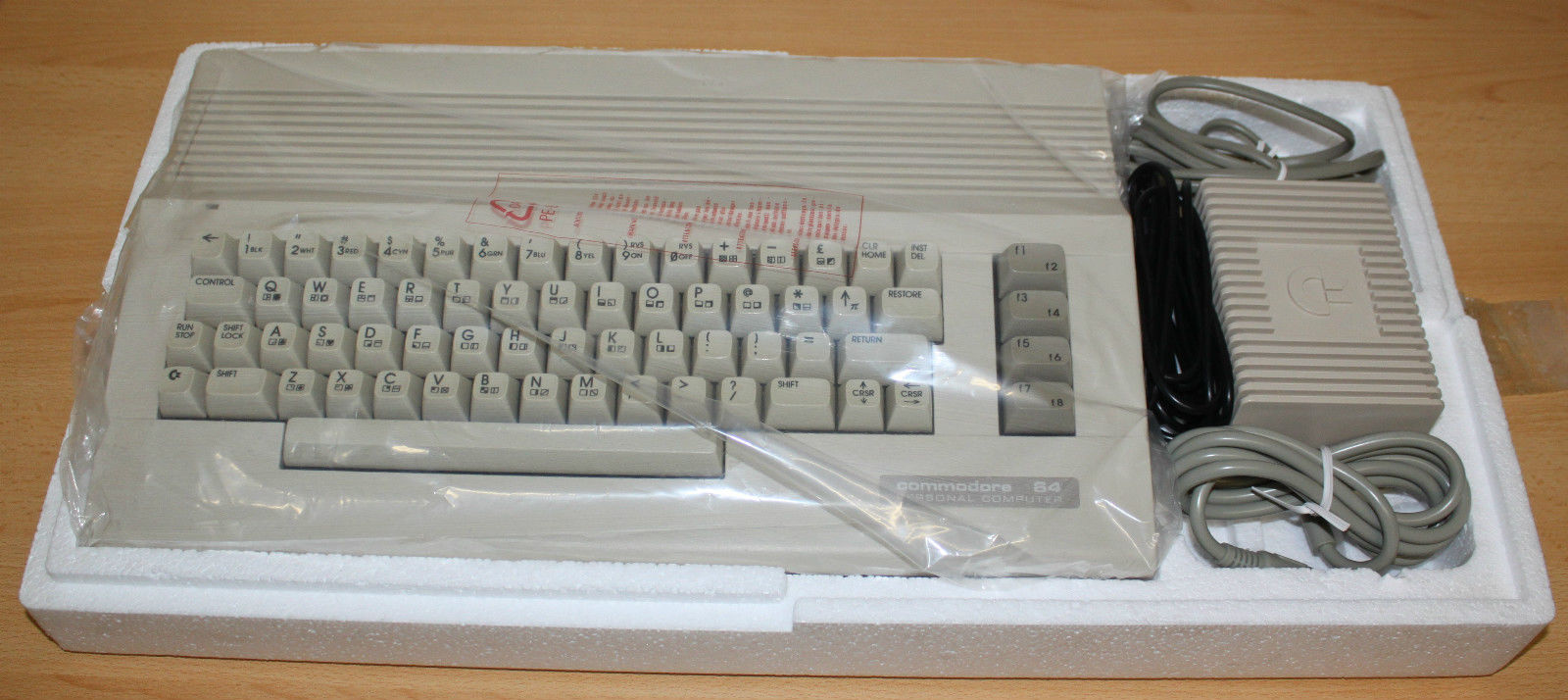 c64cInEuroBox.jpg