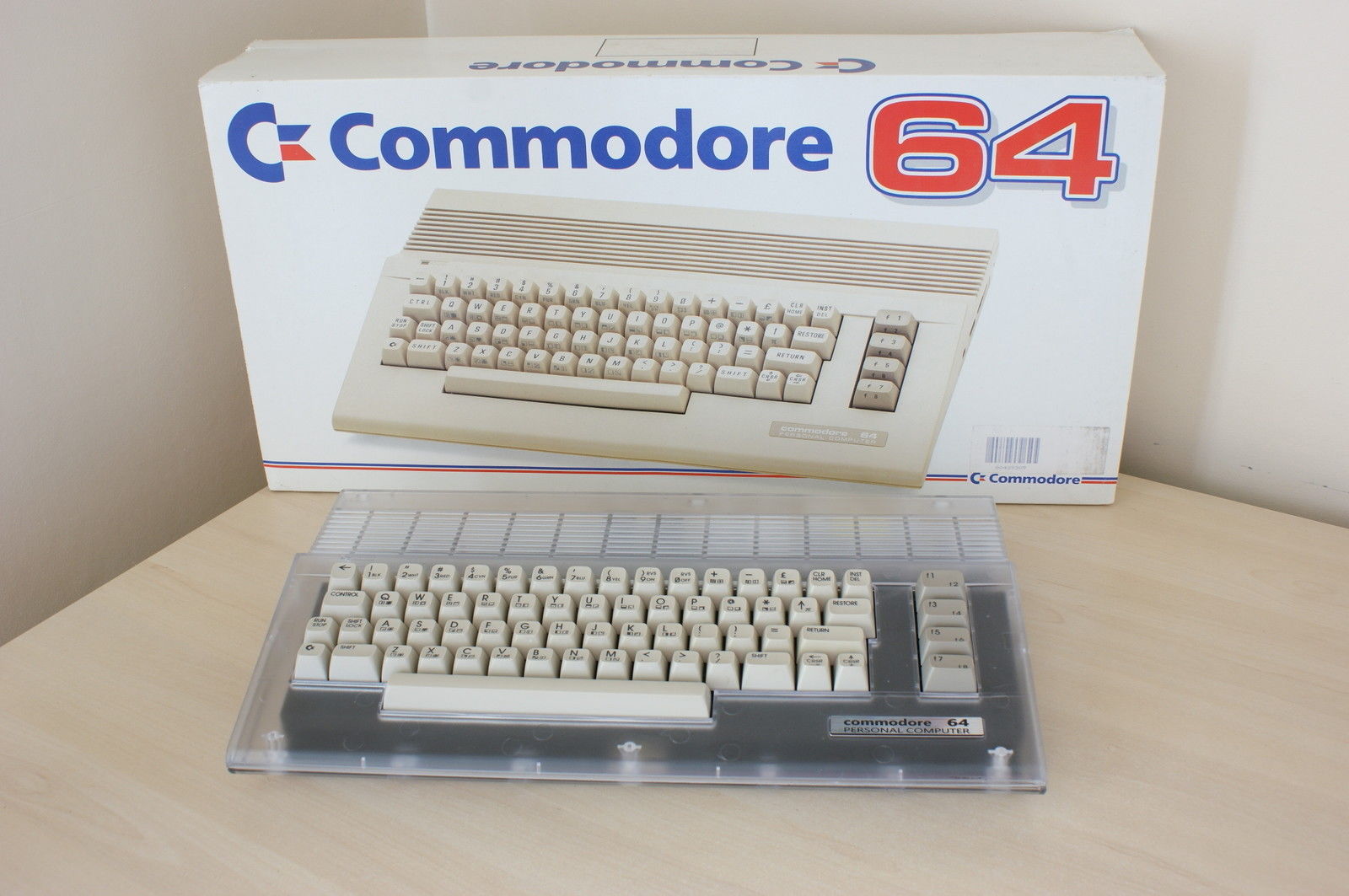 c64cInClearCaseBox.jpg