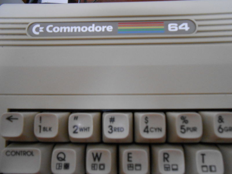 c64gLabelCloser.jpg