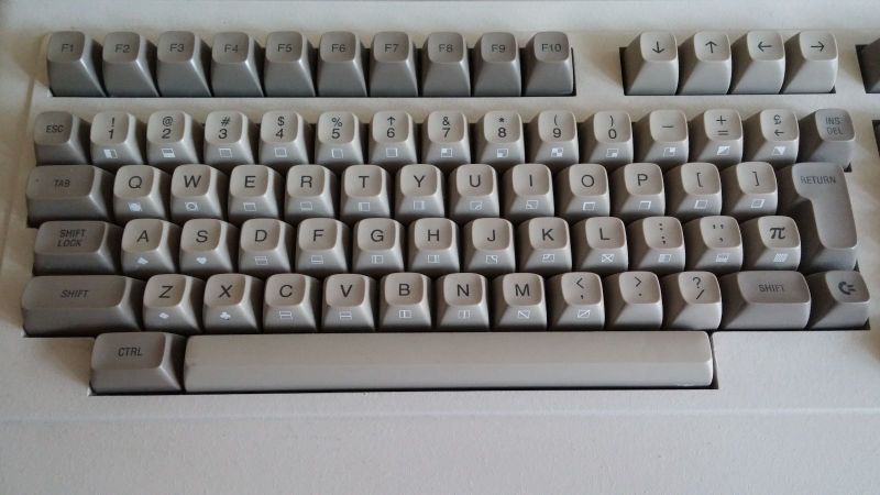 b128leftKeyboardCloseup.JPG