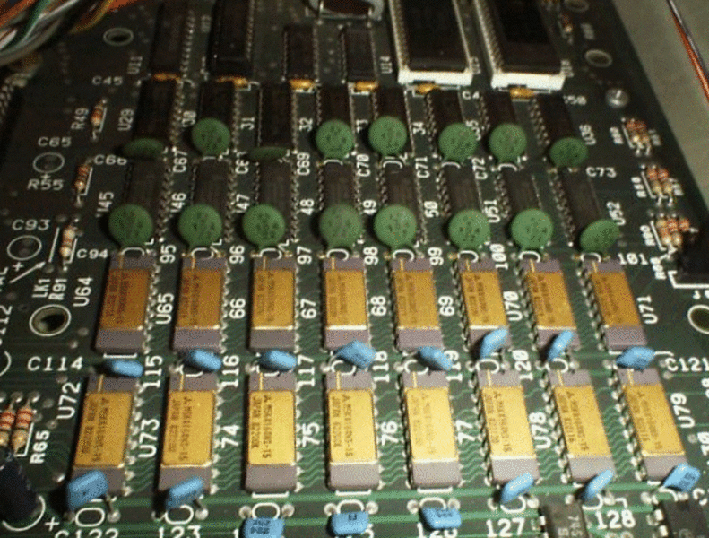 cbm500memChips.gif