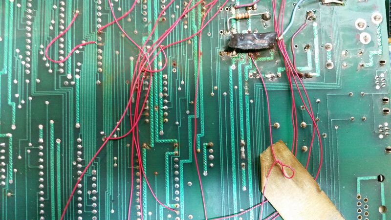 Commodore_LCD_BillHerd-MikeN_back-mboard15.jpg