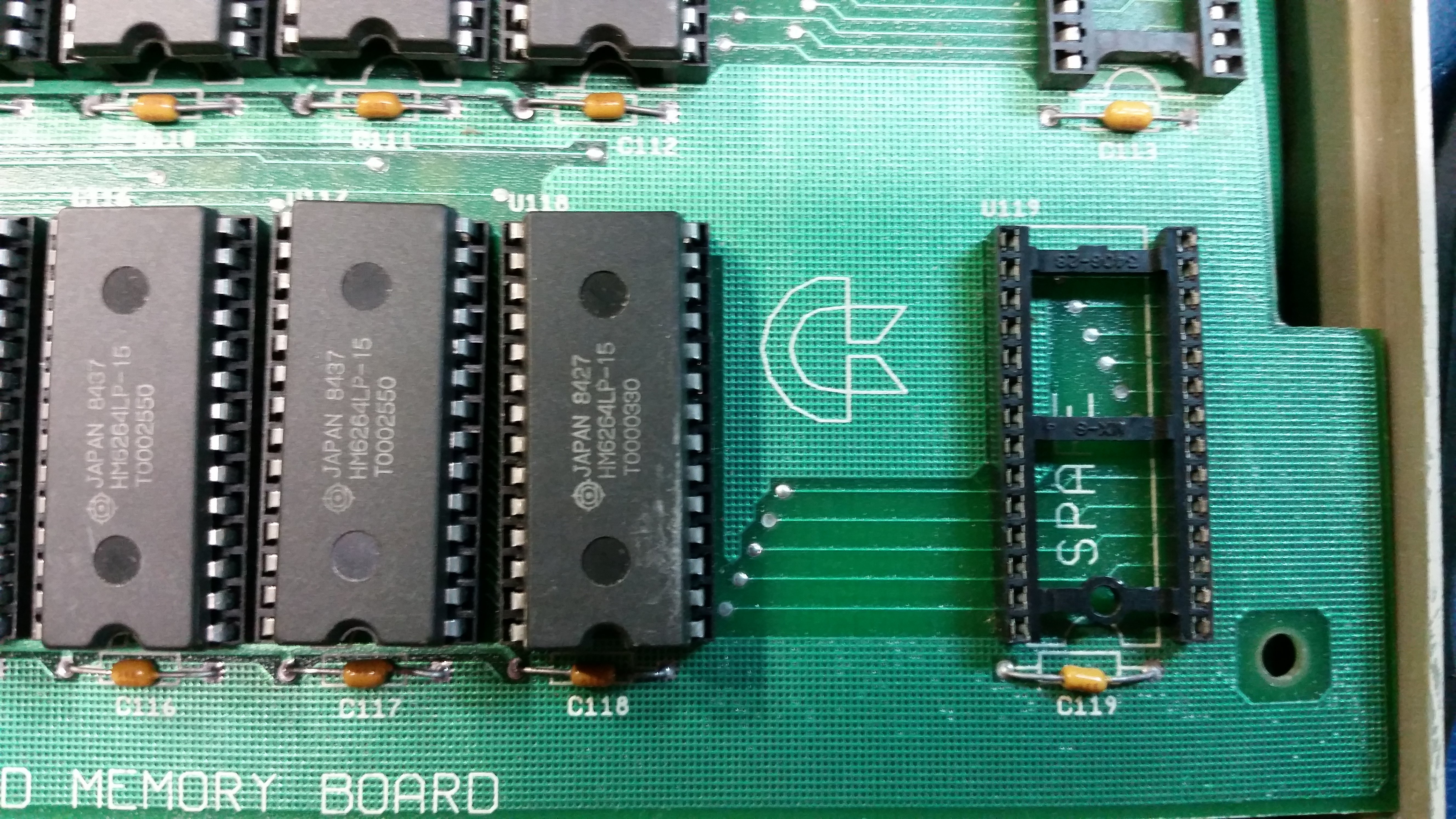 Commodore_LCD_BillHerd-MikeN_dboard8.jpg