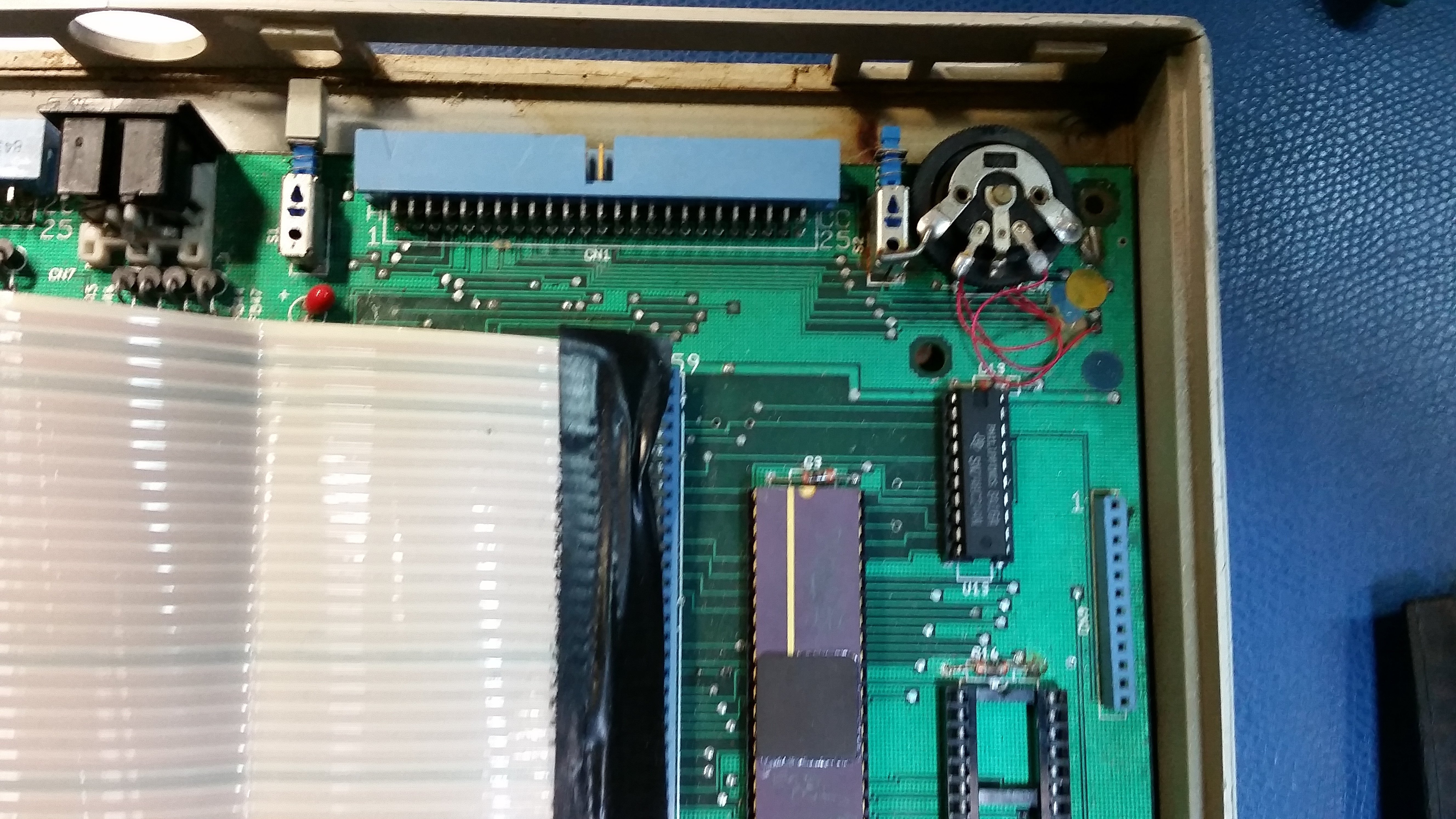 Commodore_LCD_BillHerd-MikeN_mboard23.jpg