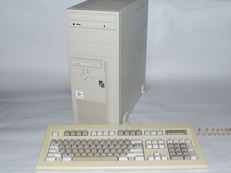 computer_pc166mmx-commodore_info_com_01.jpg