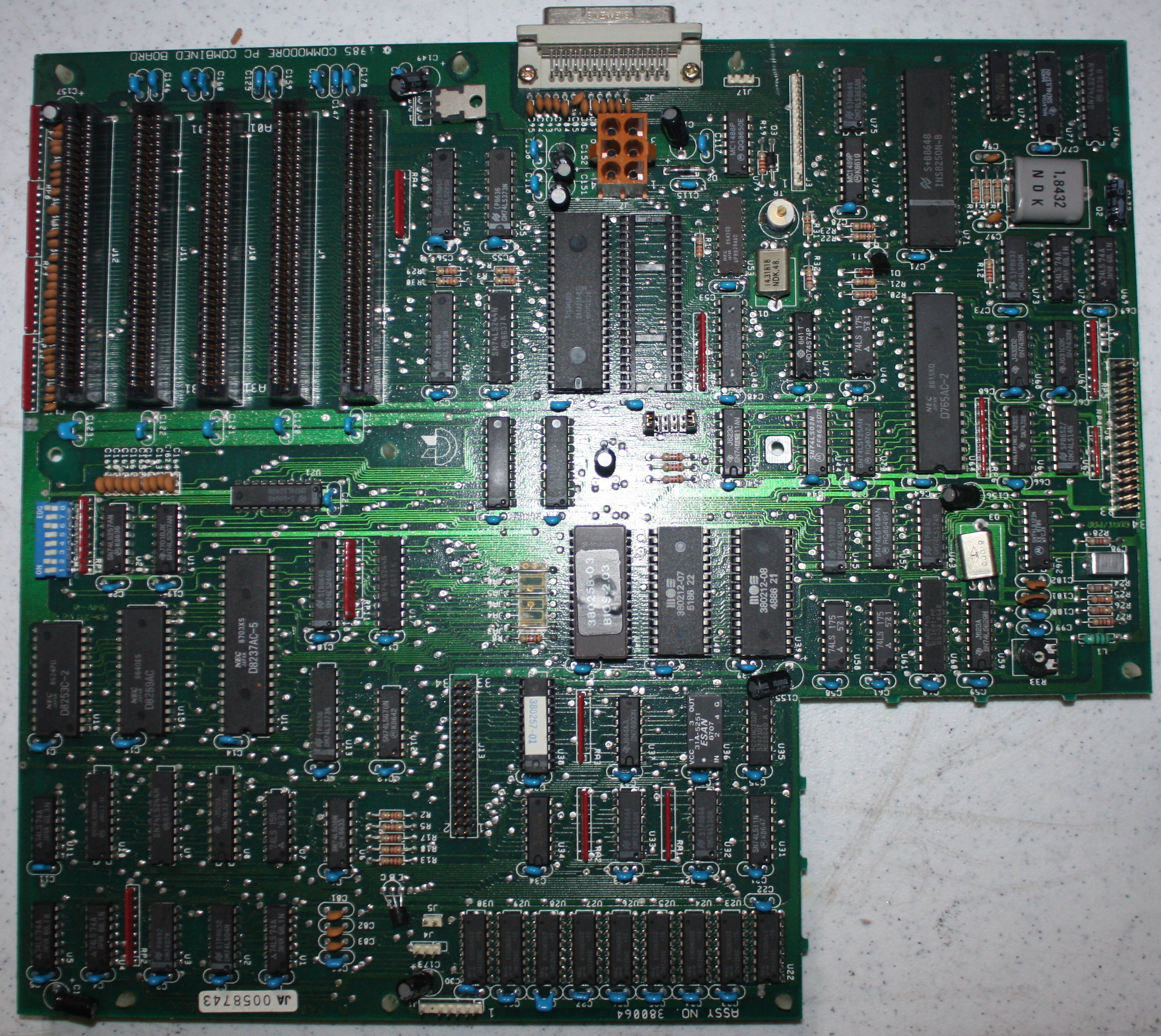 pc10mineMotherboard2-JA1037309.jpg