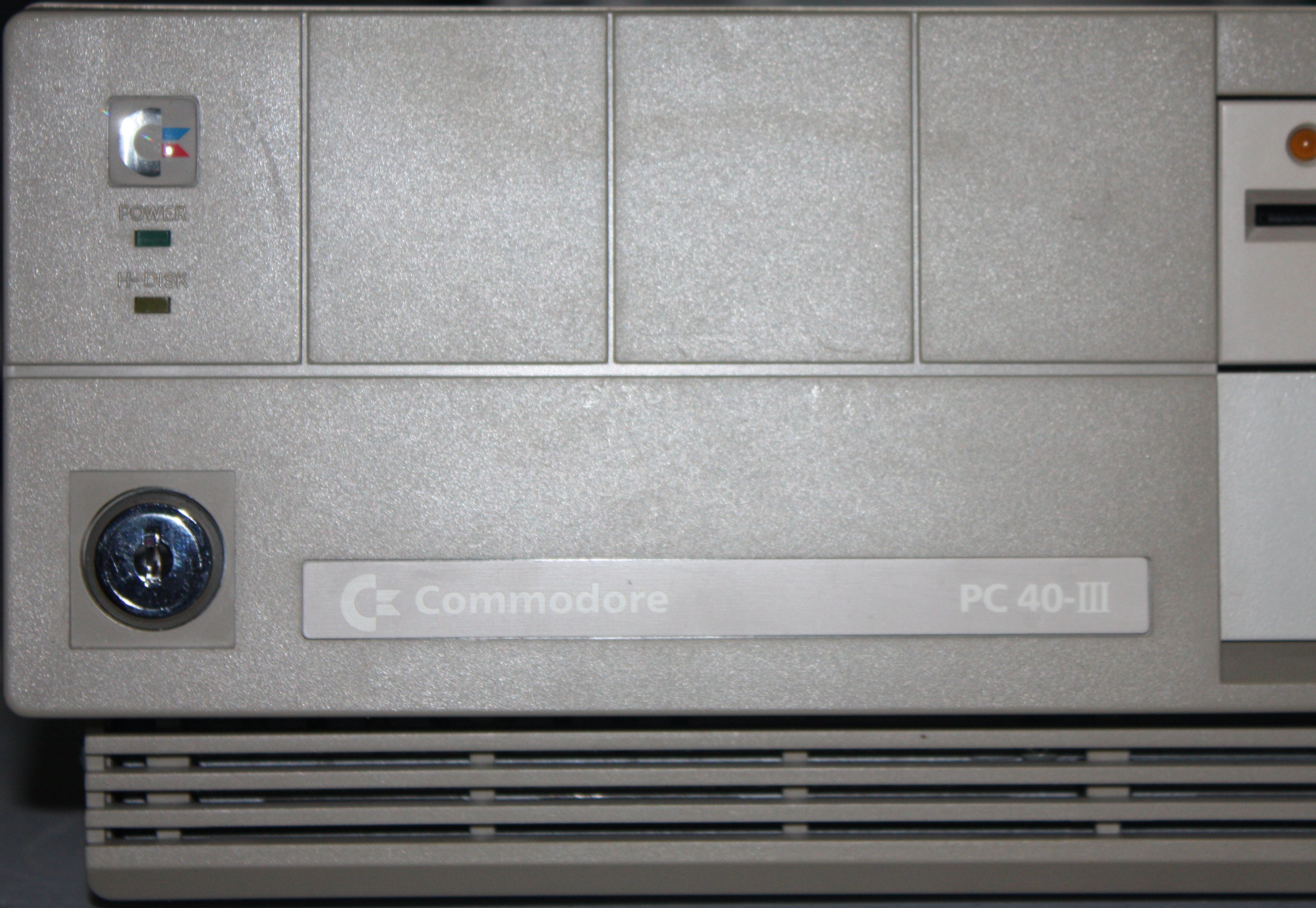 pc40-iiiMineFrontLeftPlate-CA1032288.jpg