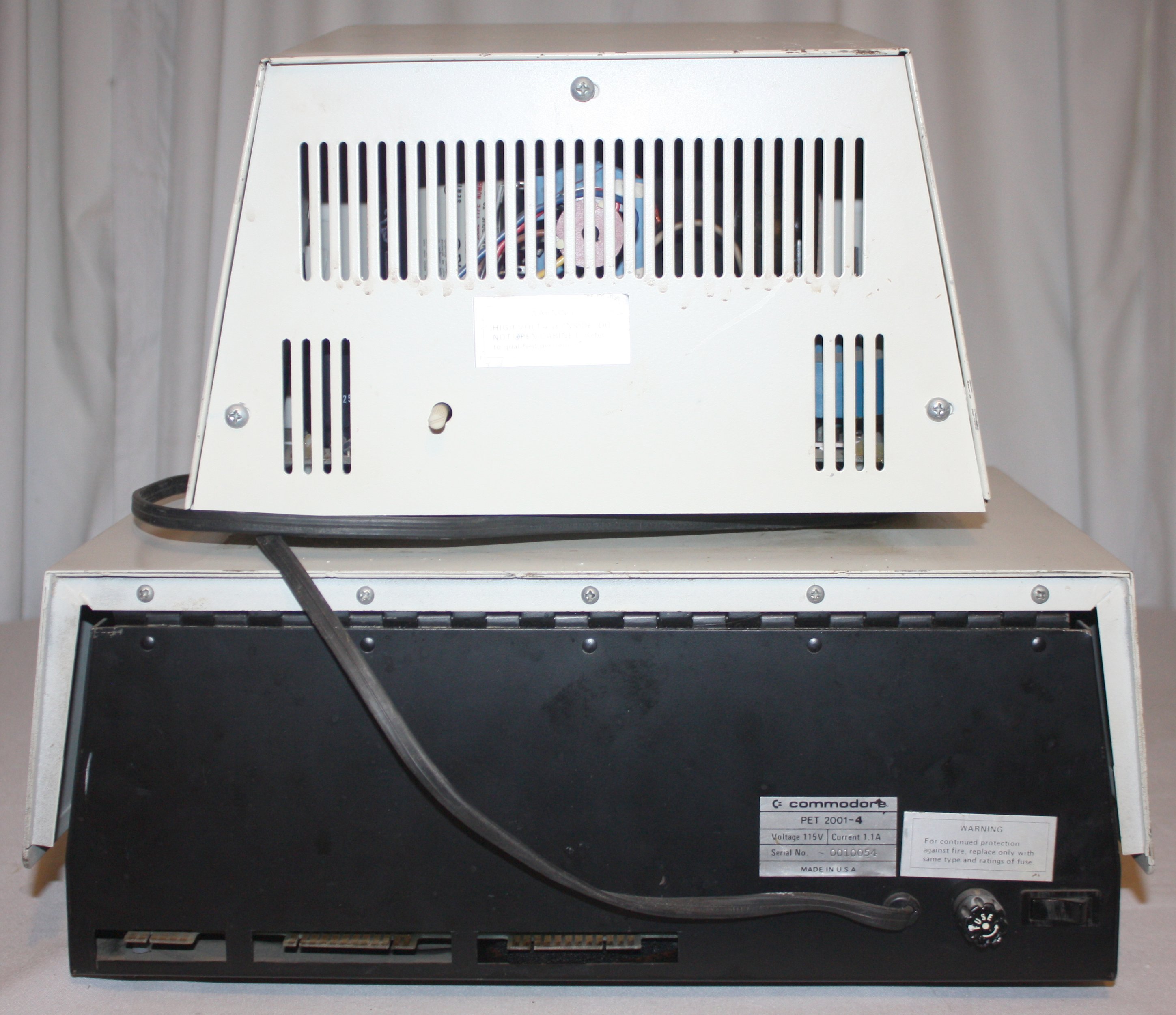 pet2001-4mineBack-0010054.jpg