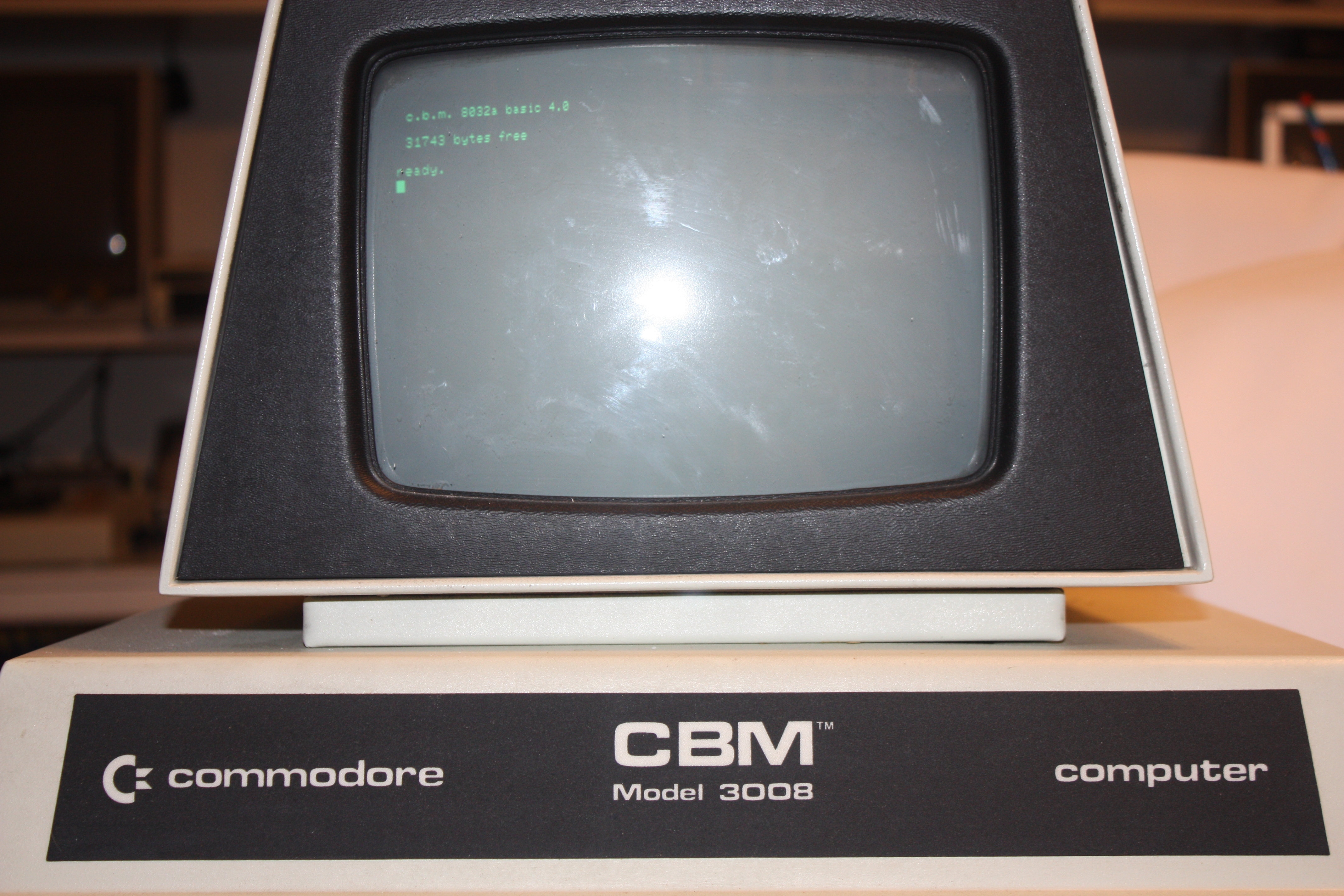 cbm3008-80MonitorCloseup-5010185.jpg