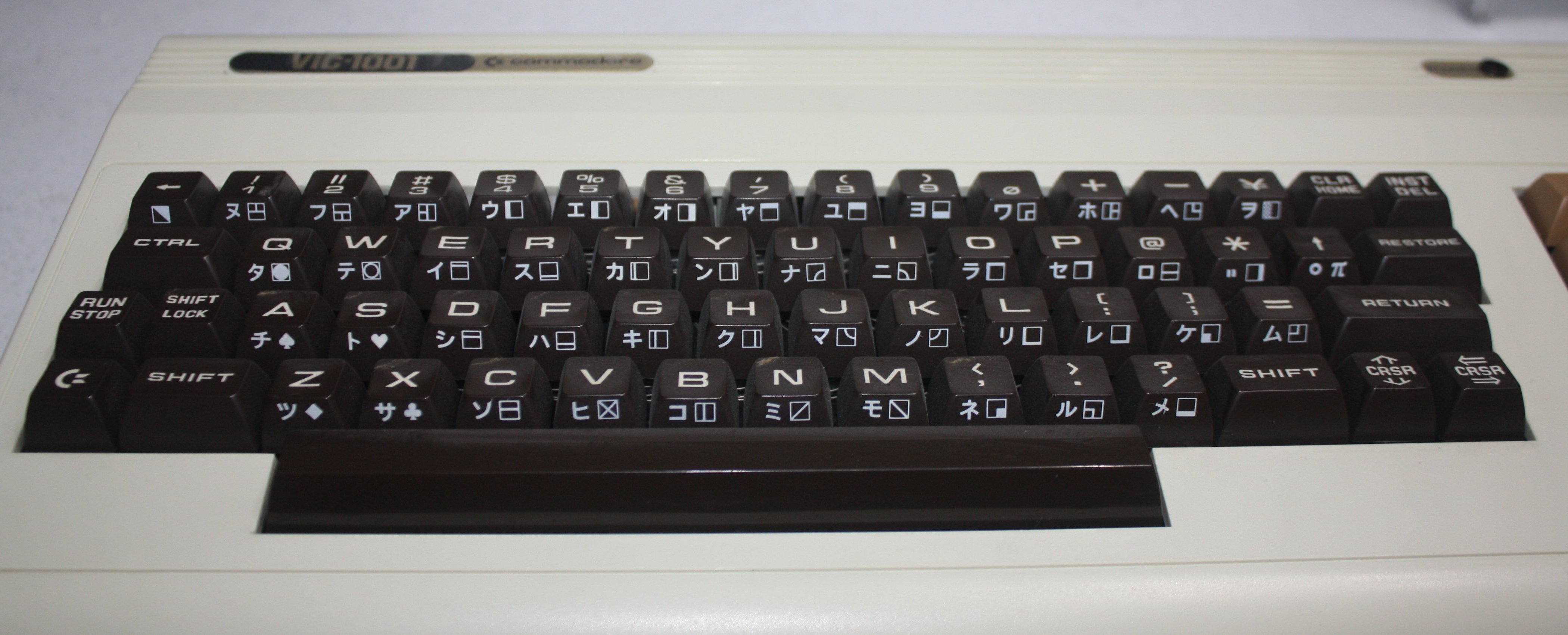 vic1001MineKeyboard2-118661.jpg