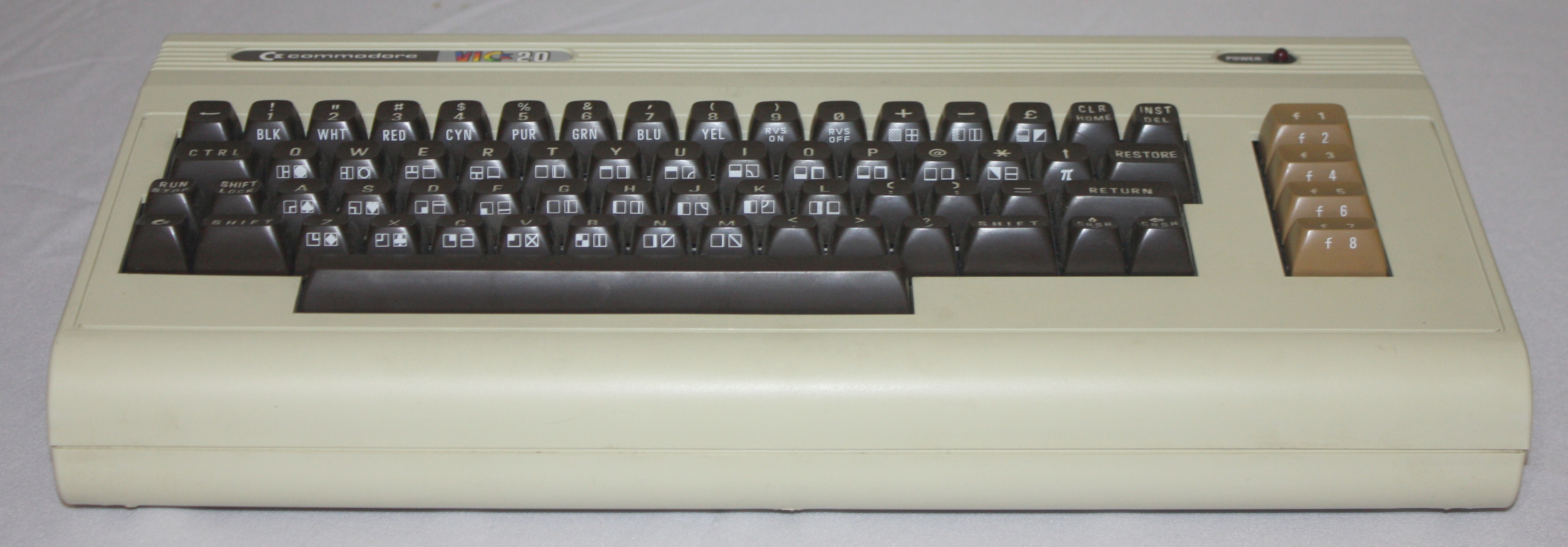 vic20mineFrontKeys-wgb56204.jpg