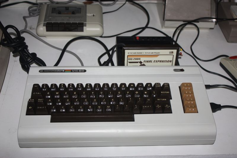 vic20mineWDatasette.jpg