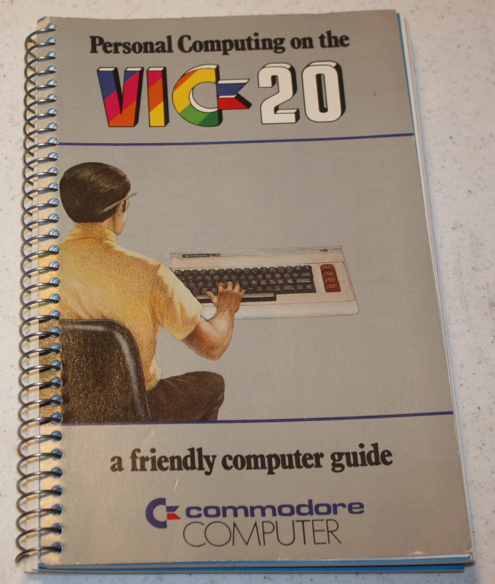 Books358-Mine-VIC-20usersGuide.jpg