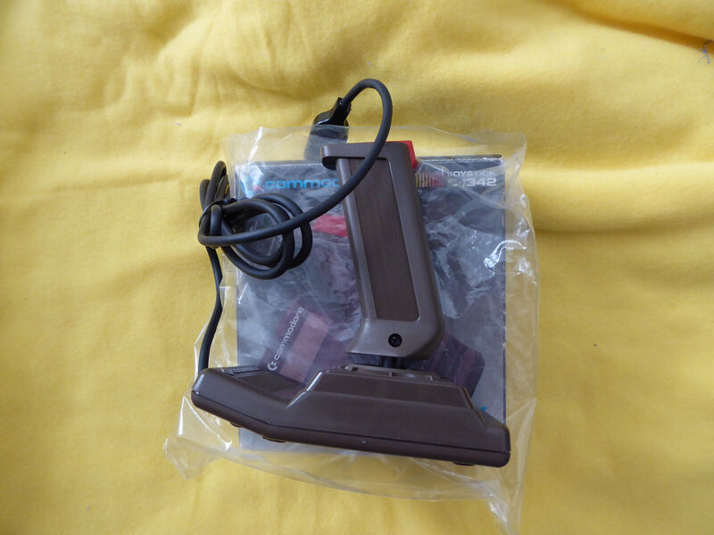 1342boxJoystick-2.jpg