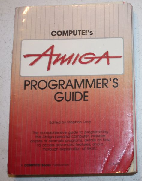 Books368-Mine-COMPUTEAmigaProgrammersGuide.jpg