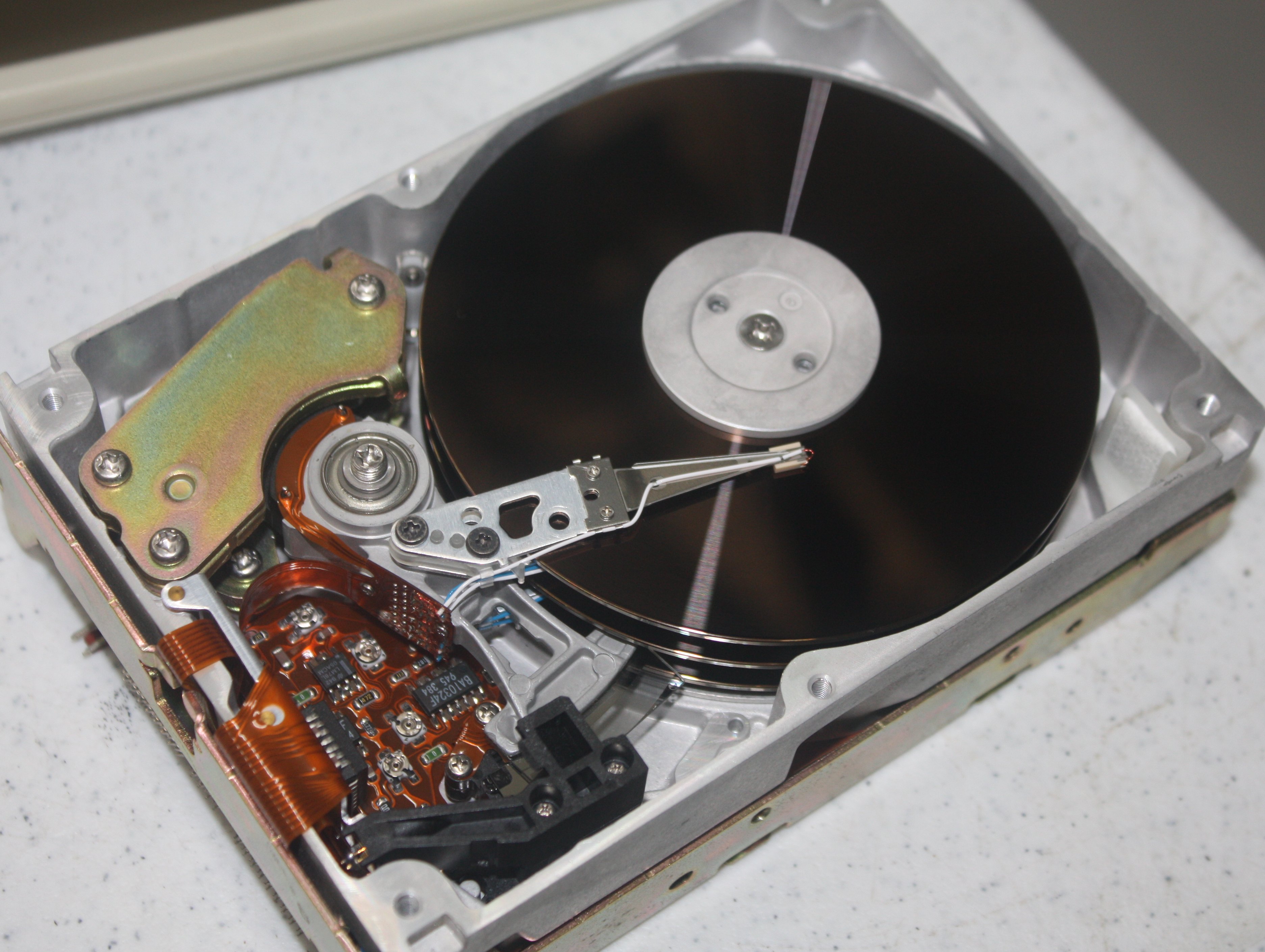 scsiHardDrive3Platter.jpg