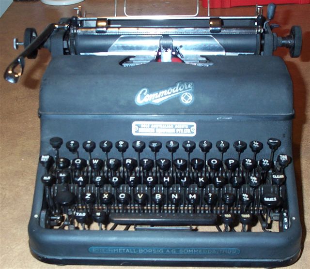 oldTypewriter2.jpg