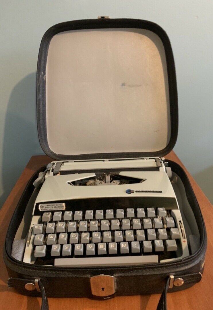 typewritereBay1-1.jpg