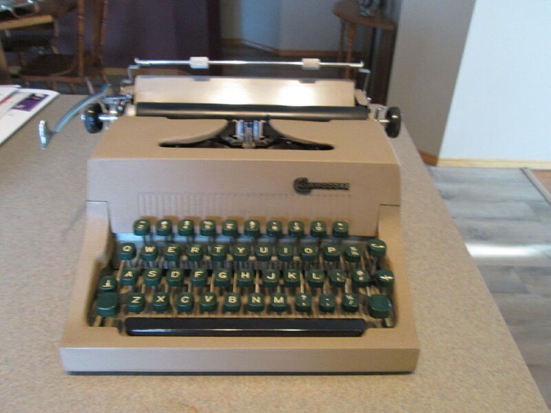 typewritereBay3-1.jpg