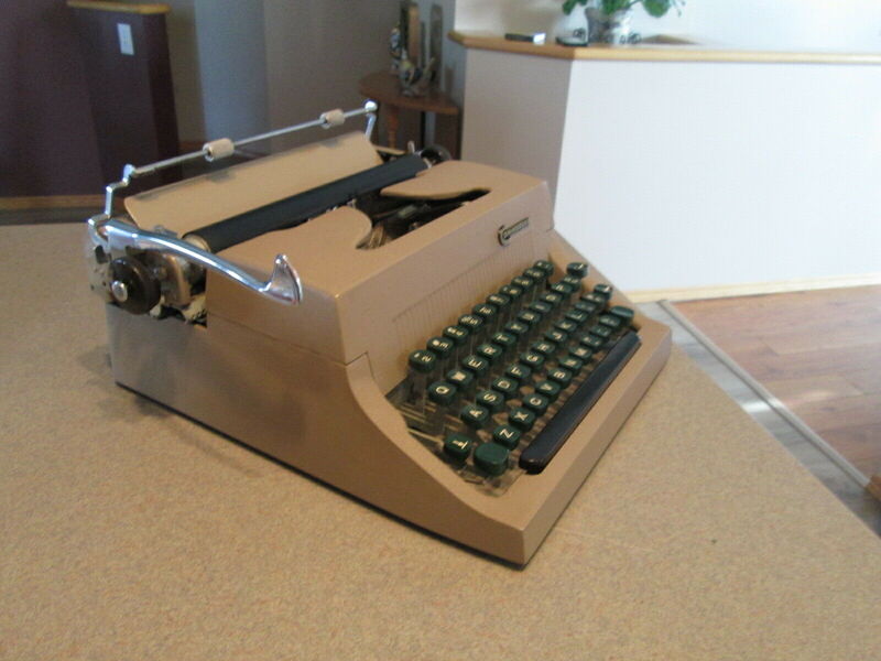 typewritereBay3-2.jpg
