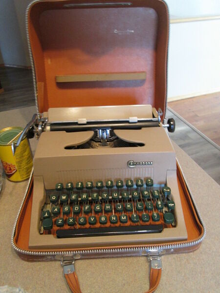 typewritereBay3-3.jpg